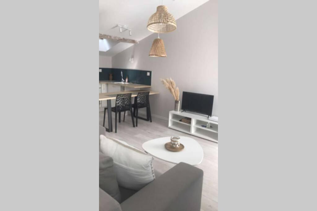Apartamento ,centre Historique , Entree Autonome *